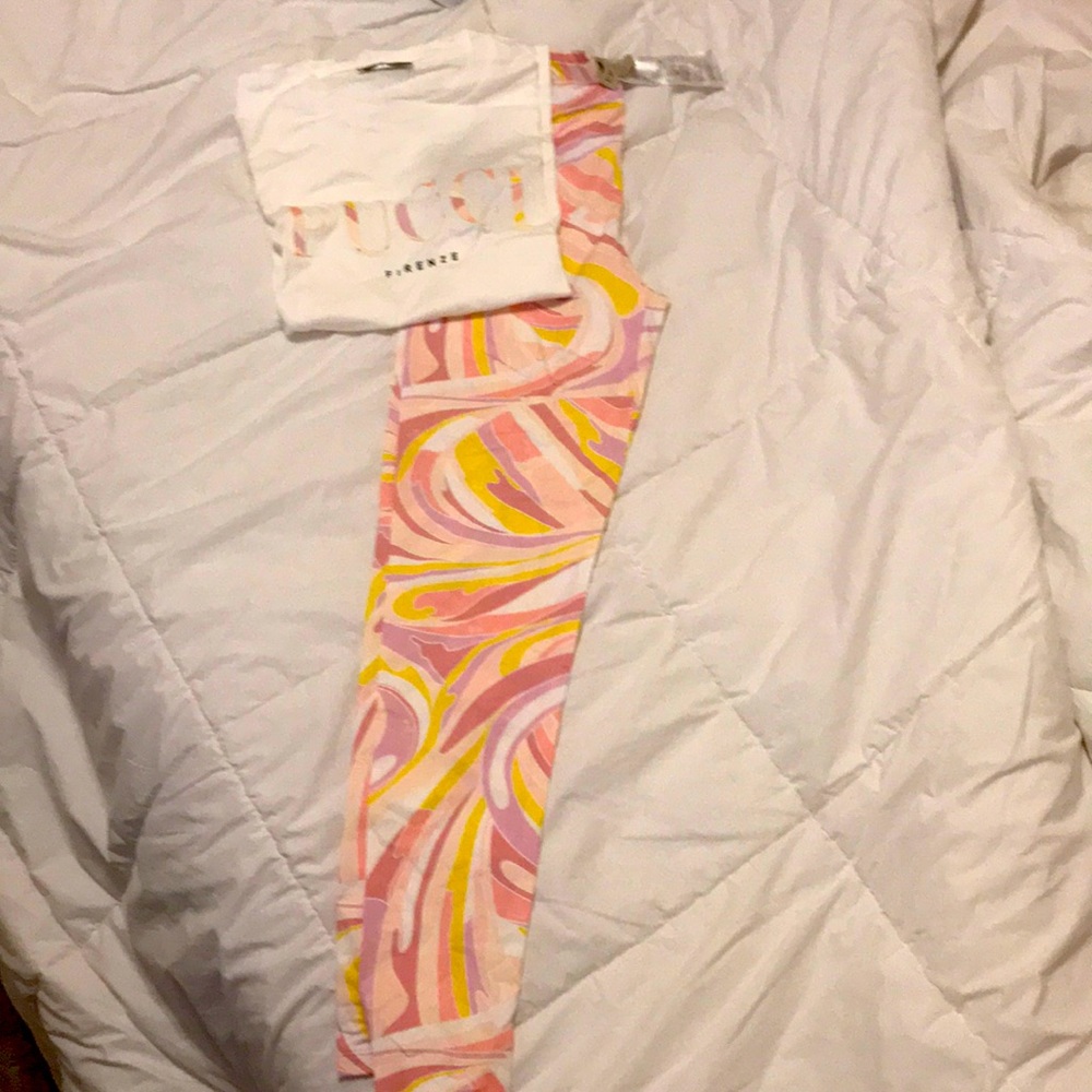 Emilio Pucci leggings and t-shirt